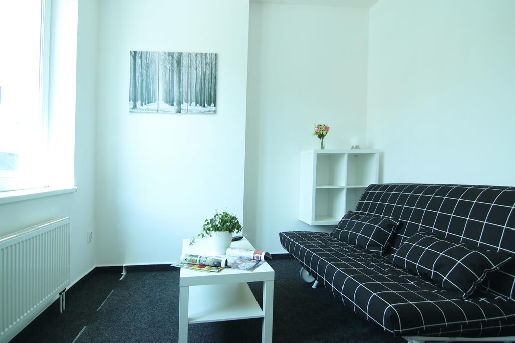 Apartman Amanda 波杰布拉迪 外观 照片